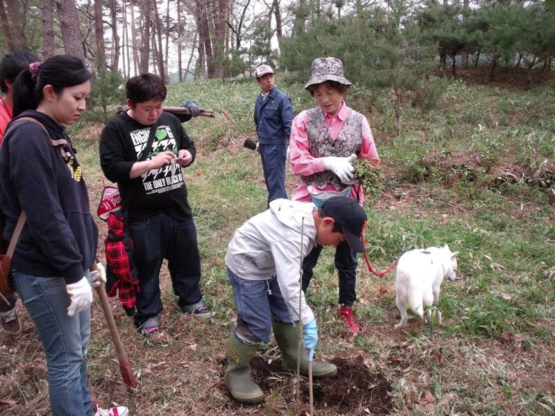 那須ワイズメンズクラブ4月植樹例会の報告 地域支援活動ブログ とちぎymcaブログ一覧 とちぎymca 那須ワイズメンズクラブ4月植樹例会の報告 地域支援活動ブログ とちぎymcaブログ一覧 とちぎymca